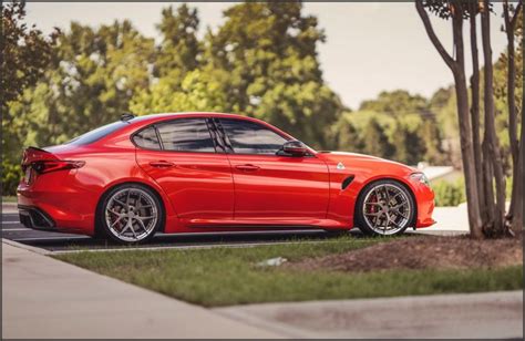 Alfa Romeo Giulia Widebody Customizing The Alfa Romeo Giulia With Widebody Styling Autodin Net