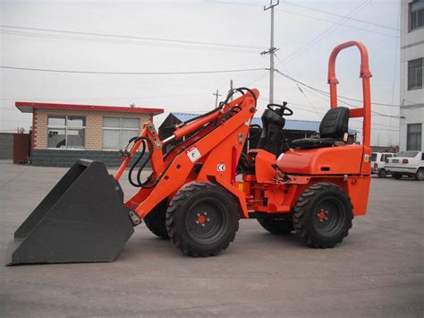 China Multifunctional Mini Loader With Plunger Pump Articulated Mini