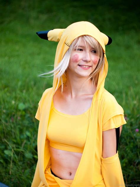 Pikachu Girl Cosplay Animoe