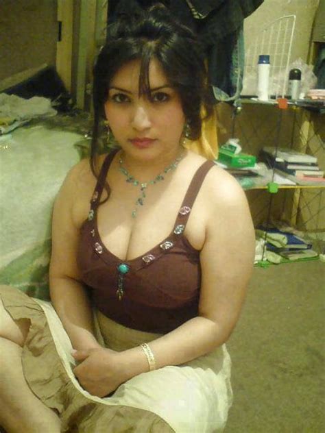 New Pakistani Aunties Hot Images Pictures Englandiya