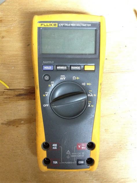 How To Replace Fuses In Fluke 177 Multimeter · Share Your Repair