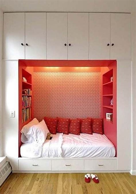 Have you ever imagined the design interior room of young adults? 31 Small Space Ideas to Maximize Your Tiny Bedroom ...