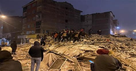 Terremoto In Turchia E Siria 800 Morti E Migliaia Di Feriti