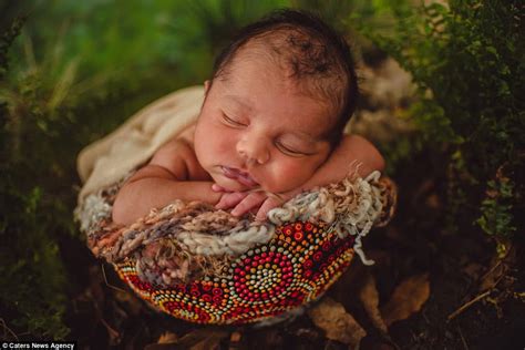 11 Stunning Photos Of Aboriginal Women And Their Newborn Children