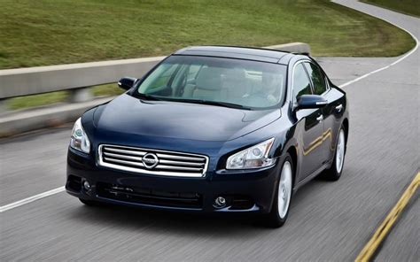 The Ten Best Nissans Ever Made Nissan Maxima Carros Nuevos Nissan