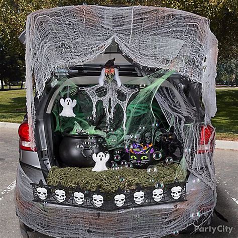See more ideas about halloween car decorations, truck or treat, trunk or treat. 22 Trunk-or-Treat Ideas That Rev up Halloween Fun | Party City