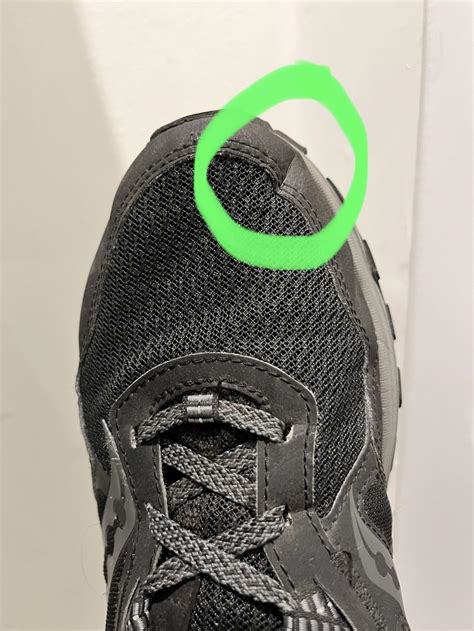 Shoe crease hurting big toe : r/Shoes