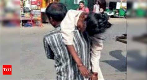 Denied Ambulance Man Carries Wifes Body On Shoulder Locals Pool In To Book Him Auto