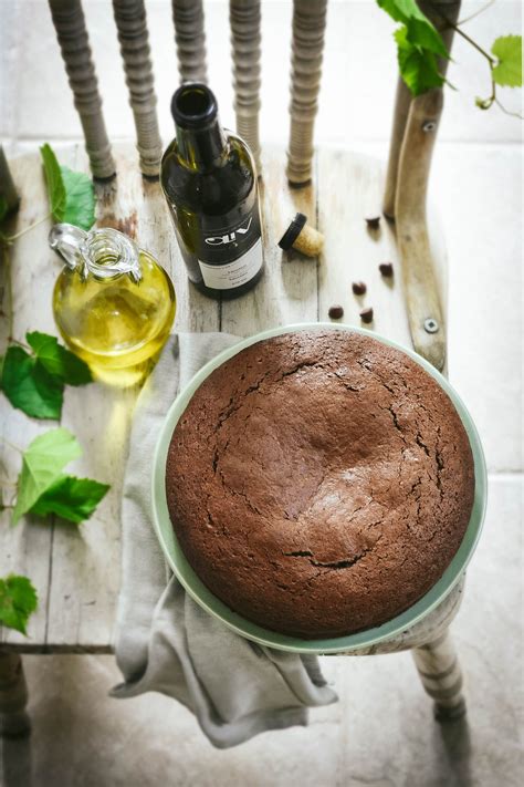 I have a friend who has celiac disease, and he moaned to me that he'd never eat another chocolate cake. Chocolate Olive Oil Cake | Chocolate olive oil cake, Olive ...