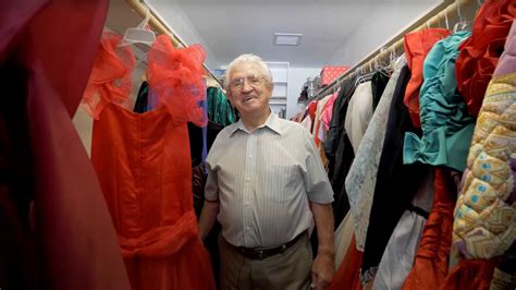 A Husband Who Bought 55000 Dresses For His Wonderful Wife Explains Why
