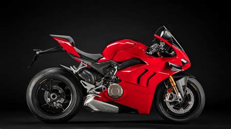 Panigale V4 And V4 S Ducati Montreal Ducati Motorcycle Dealership