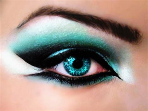 Turquoise Eye