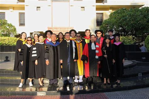 จำกัด (มหาชน) ได้แจ้งมติบอร์ดให้ความ เห็นชอบ ตามที่คณะกรรมการสรรหาเสนอชื่อ นายชาญศิลป์ ตรีนุชกร ให้ดำรงตำแหน่งประธาน. ขอแสดงความยินดี กับคุณชาญศิลป์ ตรีนุชกร ในโอกาสได้รับ ...