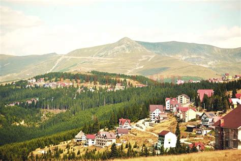 Travel guide resource for your visit to ranca. Șase trupe vor evolua pe scena Rockfest Transalpina din ...