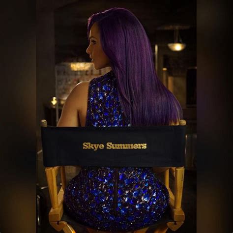 Alicia Keys Has A Wild New Hair Color For Her Empire Debut Purple Hair New Hair Colors Hair