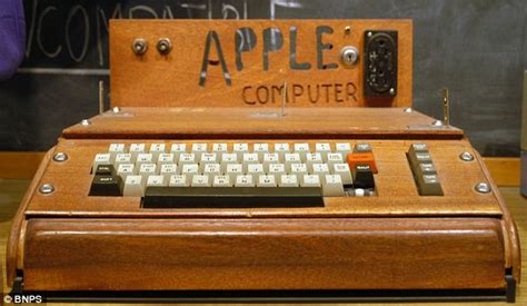 First Apple Computer By Steve Jobs Up For Auction For £150k At Christie