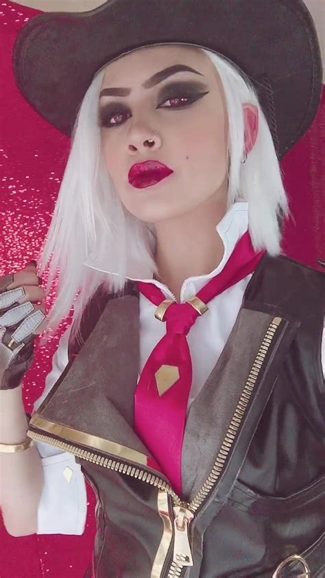 Cosplay Beauties Ashe From Overwatch Blows You Kisses GIF By Felicia