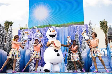 VIDEO Frozen Summer Fun Returns To Disneys Hollywood Studios Hollywood Studios Disney