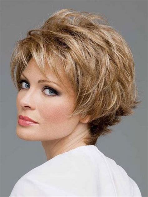 20 Short Hairstyles For Women Over 50 With Fine Hair