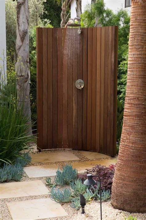 21 Best Outdoor Shower Ideas That Will Leave You Feeling Refreshed