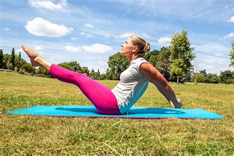 These 3 Uber Effective Lower Belly Moves Will Leave Your Abs Aching