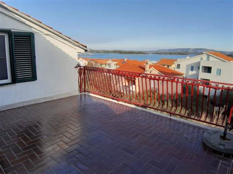 180 m² auf der karte anzeigen details anzeigen empfohlen 880. Haus zum Verkauf in Murter - Murter, Haus mit Meerblick ...