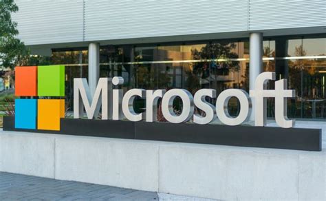 After Nearly 30 Years Microsofts Developer Division Head Leaves