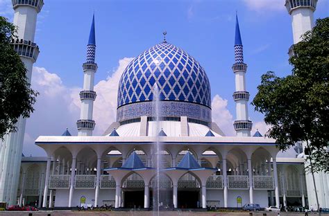 Named after selangor's late sultan who commissioned it in 1982. Houses of Worship | TOA Corporation