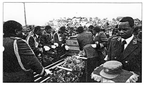 Samora machel was killed in an aeroplane crash on 20th october 1986. MHN: Samora's Funeral