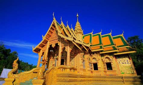 Visit 10 Most Incredible Temples In Thailand