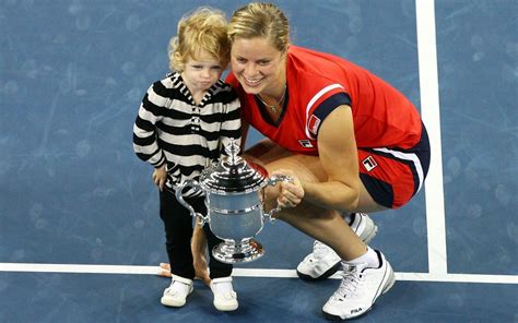 Kim Clijsters Poses With Her Daughter Jada After Winning The Us Open