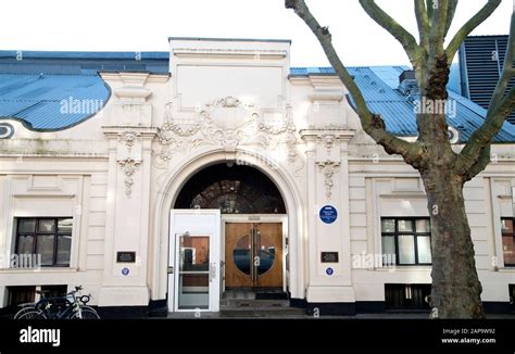 Maida Vale Bbc High Resolution Stock Photography And Images Alamy