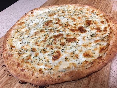 I Made A White Pizza I Ate A White Pizza Pizza