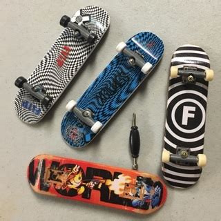 Tu es nouveau dans le monde tech deck et les skates de doigts? Free: Tech Deck Skate Boards - Other Toys & Hobbies ...