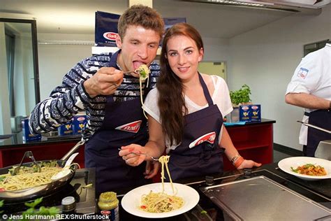 Lisa trade muller is married to thomas muller of bayer munich. Thomas Muller cooks up a storm as Bayern Munich forward ...