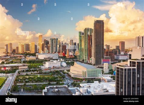 Miami Florida Usa Downtown Cityscape At Dusk Stock Photo Alamy