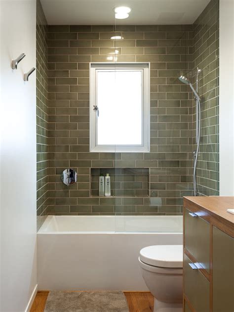 Bathroom Design Ideas Renovations And Photos With An Alcove Bath And