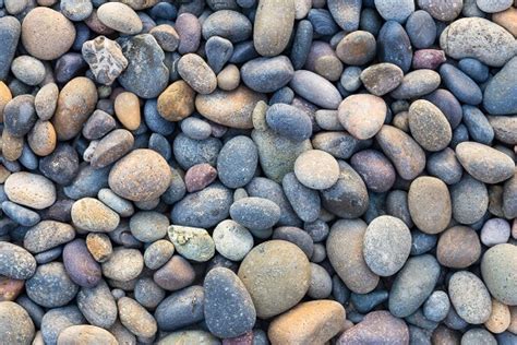 What Size River Rock Is Best For Landscaping