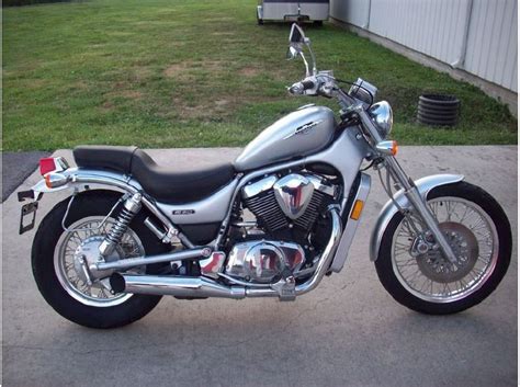 Looking to get your kicks on the boulevard? Buy 2008 Suzuki Boulevard S50 on 2040-motos