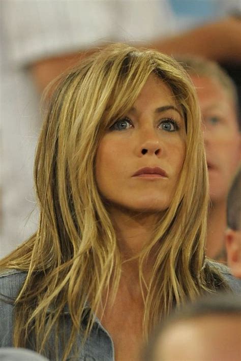 Jennifer aniston has been inspiring hair envy ever since the debut of from the rachel, which became one of the most iconic celebrity hairstyles of the '90s, to the beachy waves she's known for sporting in recent years. Jennifer Aniston picture | Jennifer aniston hair, Jennifer ...