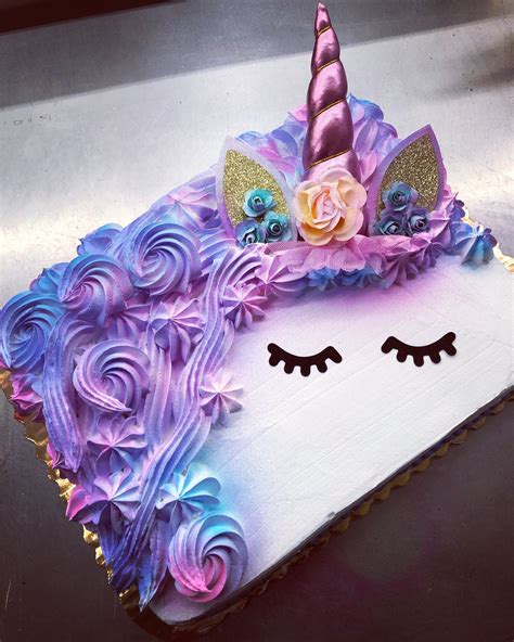 How to make a fancy unicorn (or horse as i have accidentally mentioned about a million times)! Pin by Lisa Sundermann on unicorn birthday party | Unicorn birthday cake, Birthday sheet cakes ...