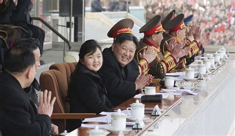 Kim Jong Un Brings Daughter Kim Ju Ae To Soccer Match Washington Times