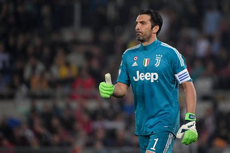 Learn all the details about buffon (gianluigi buffon), a player in juventus for the 2020 season on as.com. Gianluigi Buffon Retirement? Soccer Legend to Leave ...
