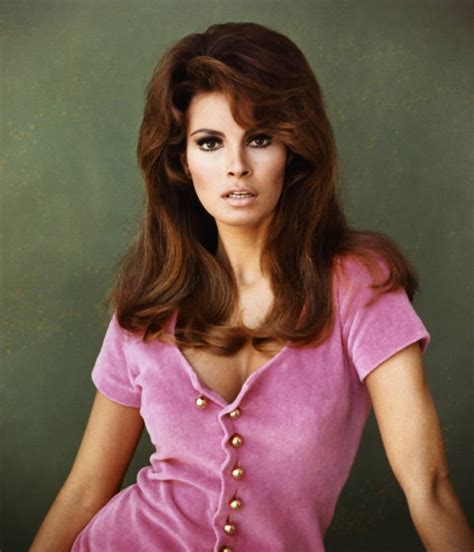 Raquel Welch Pictures Of The Sex Symbol Who Broke The Mold Free