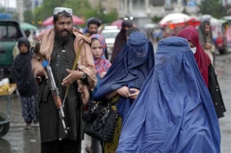After Ordering To Stop Issuing Driving Licenses To Women Taliban Now Makes Burqa Mandatory