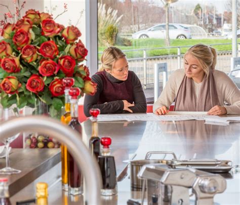 A stunning stuart frazer kitchen in #manchester. About Us - Stuart Frazer SieMatic for Developers experts ...