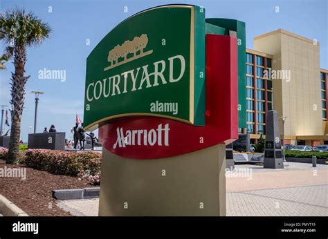 Marriott Logo High Resolution Stock Photography And Images Alamy