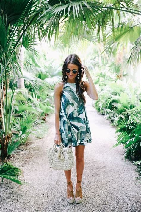 hawaiian fashion inspiration ~ nothing says summer like hawaiian prints—if you dare to wear them