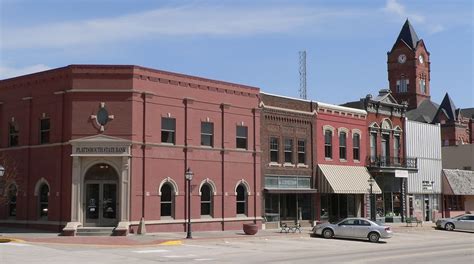 Plattsmouth: The Small Town In Nebraska Everyone Should Visit In The Fall