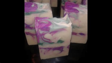 Making Cutting Lavender Cold Process Soap With Hanger Swirl Essential Oils Youtube